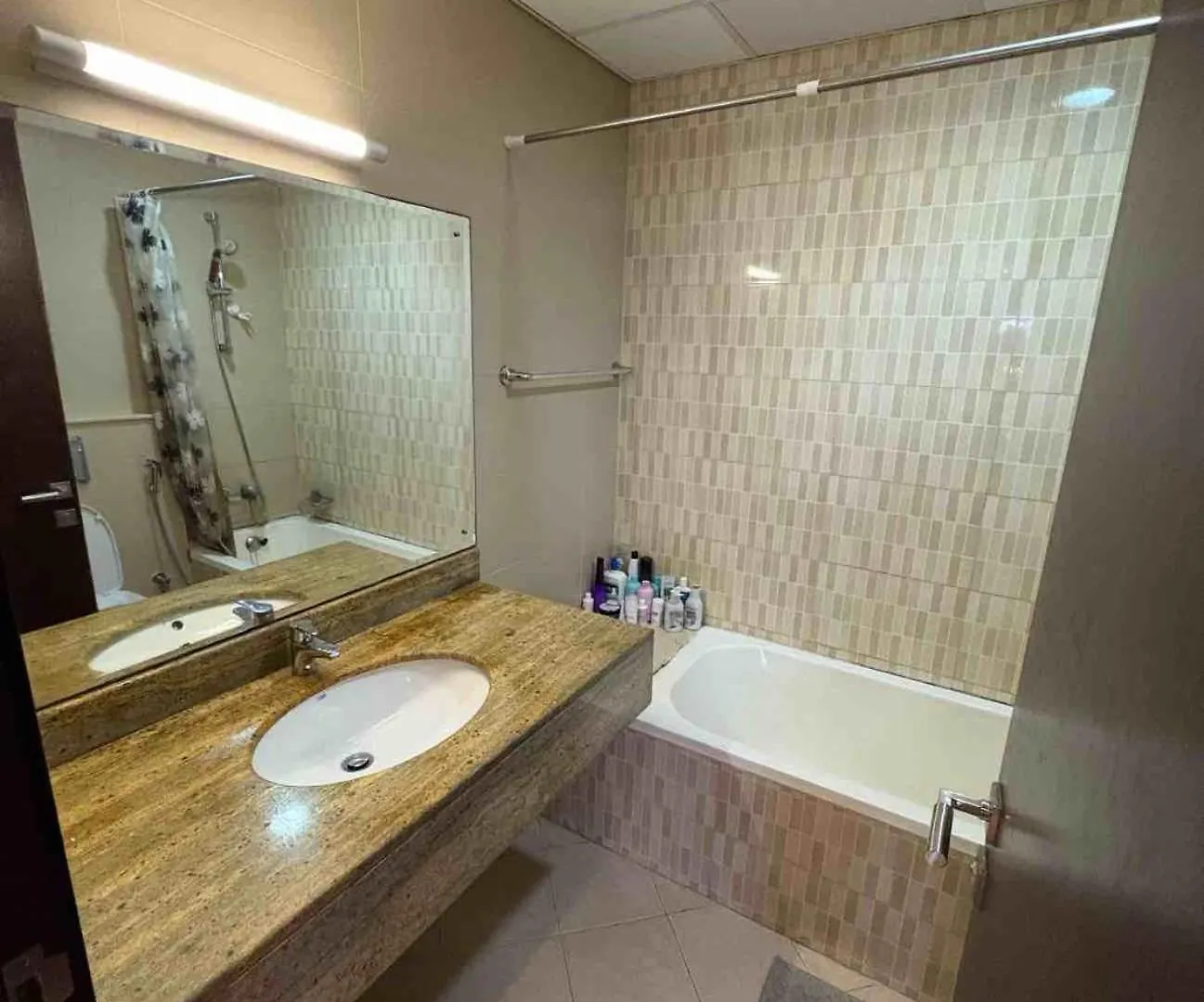 Spacious 1-Bedroom Apartment - Dubai United Arab Emirates